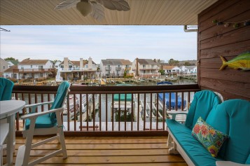 147 Newport Bay Drive #27